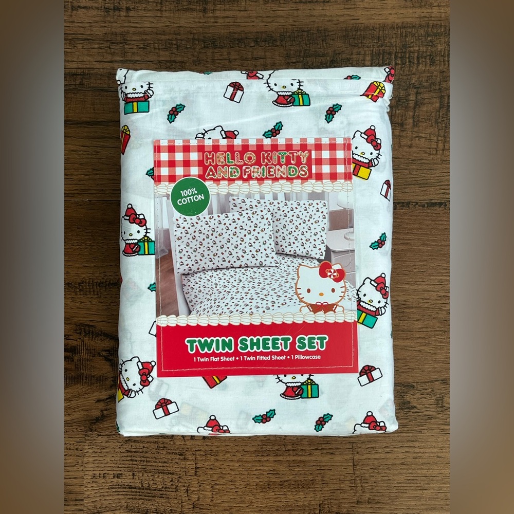 Hello Kitty & Friends Twin Sheet Set ‘Christmas’